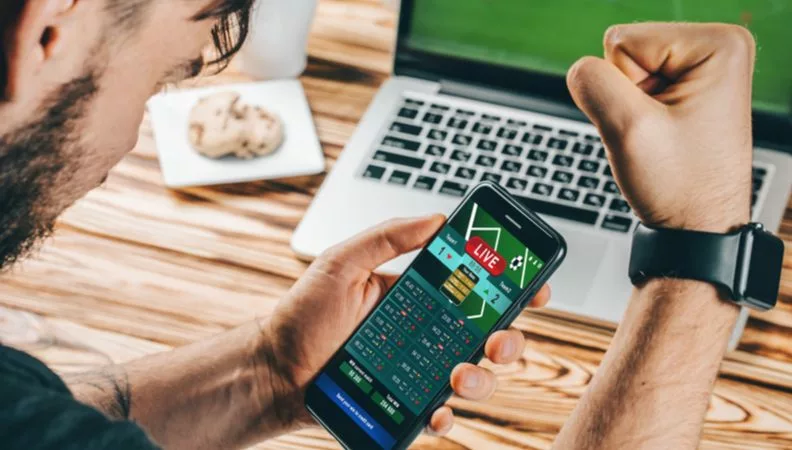 Mobile Payments: Pros & Cons